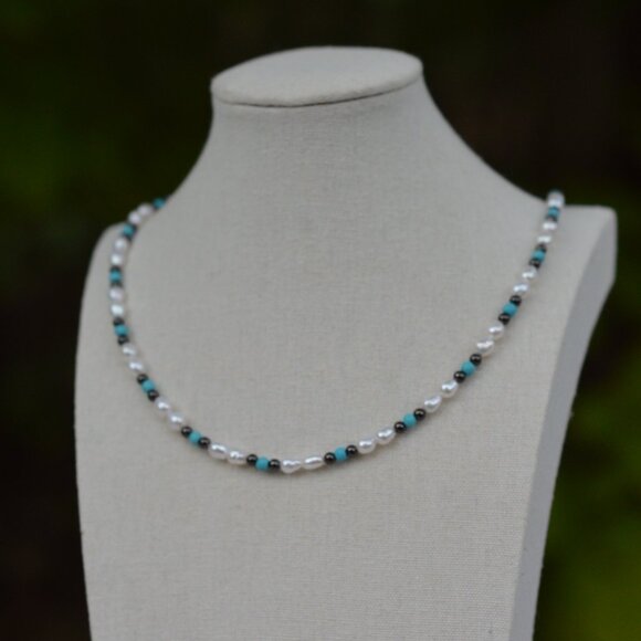 Unisex Turquoise & Freshwater Pearl Necklace with Hematite – 19" Gunmetal Lobste - Picture 4 of 5